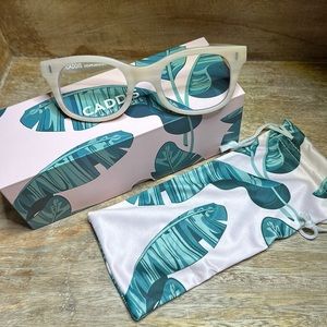 NWB Caddis Readers 1.00